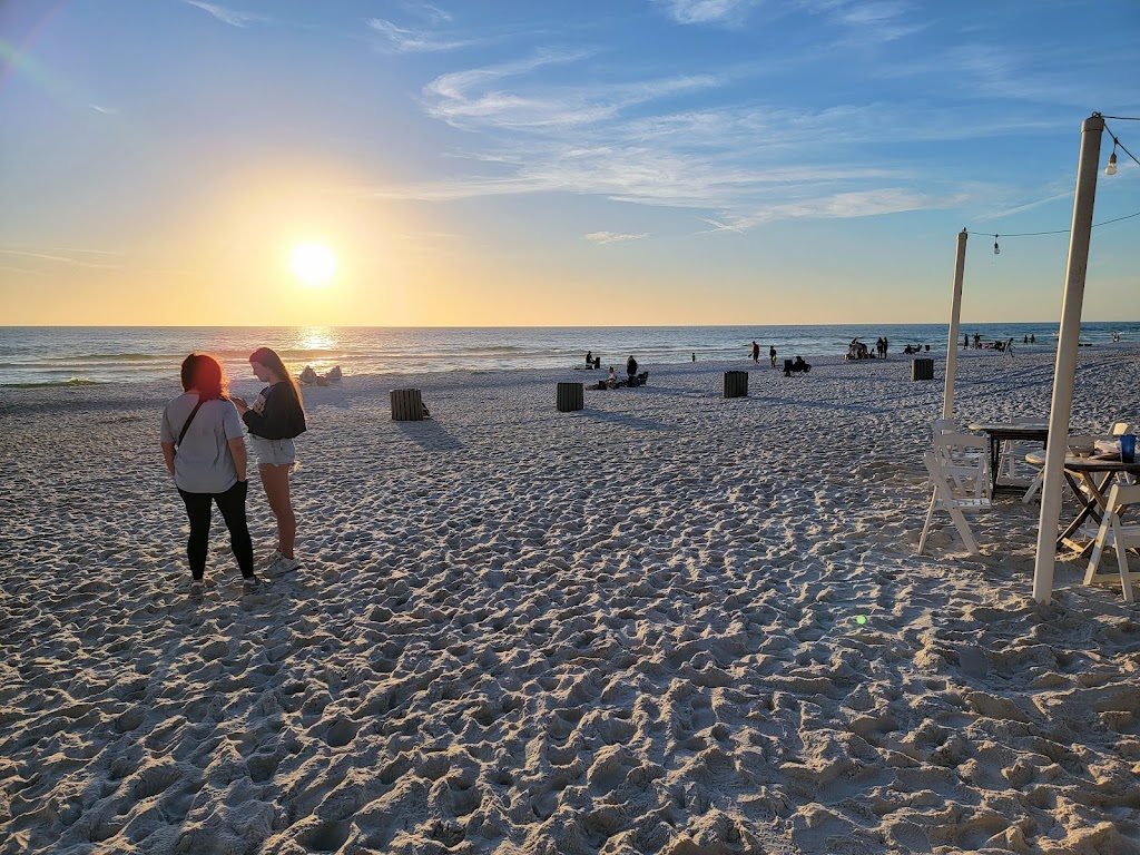 Schooners | restaurant | 5121 Gulf Dr, Panama City, FL 32408, USA | 8502353555 OR +1 850-235-3555