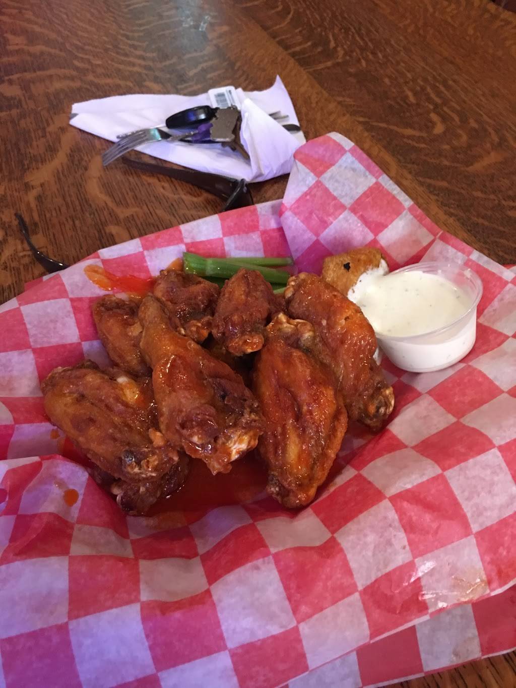 Two Guys Pizza & Ribs | restaurant | 1307 7th Ave E, Hendersonville, NC 28792, USA | 8286936755 OR +1 828-693-6755