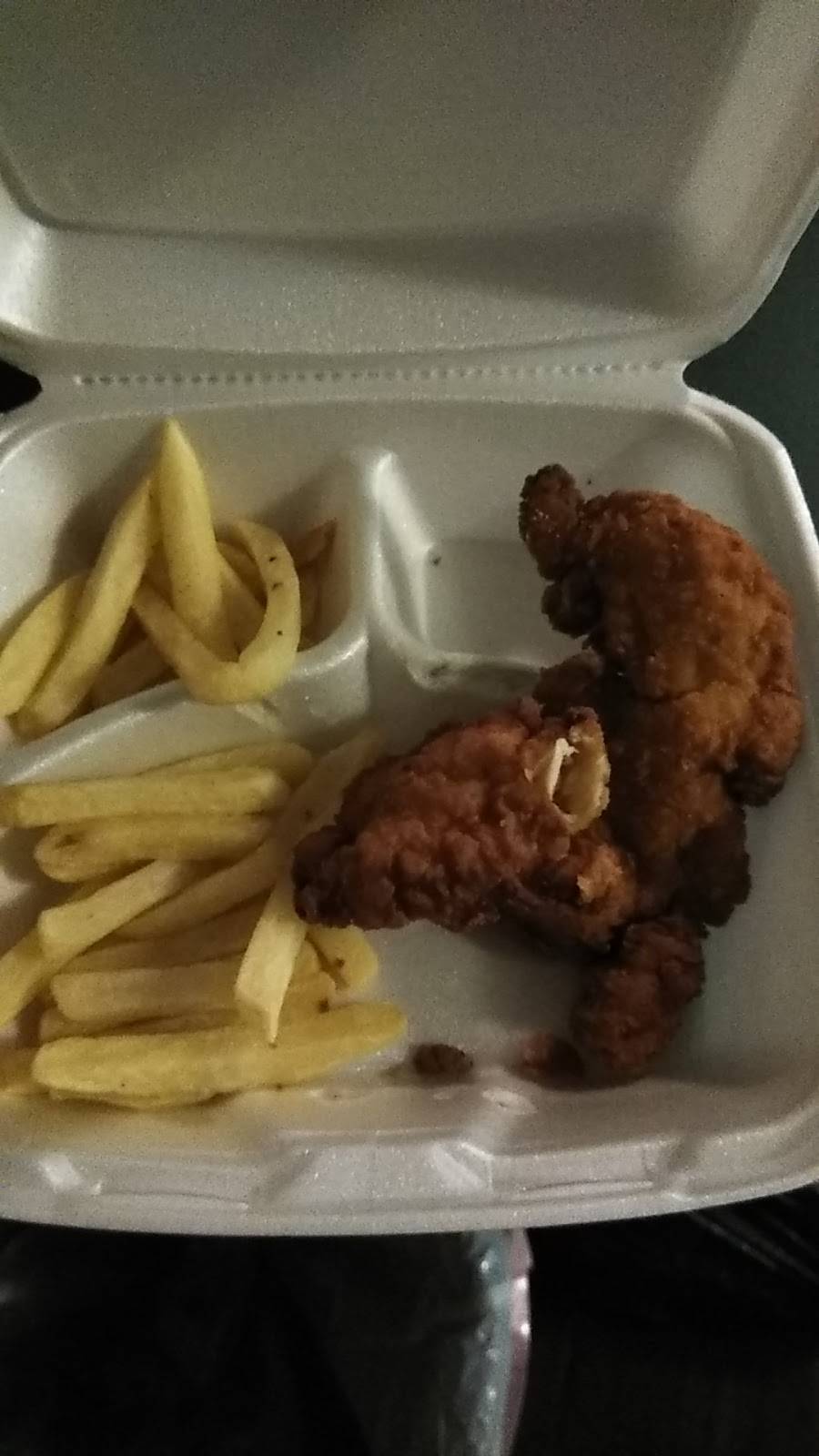 Cremo Drive-In | restaurant | 125 E Morris St, Dalton, GA 30721, USA | 7062786316 OR +1 706-278-6316