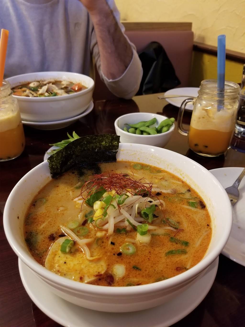 Pho & Spice | restaurant | 7 S Main St, Cheshire, CT 06410, USA | 2034398918 OR +1 203-439-8918