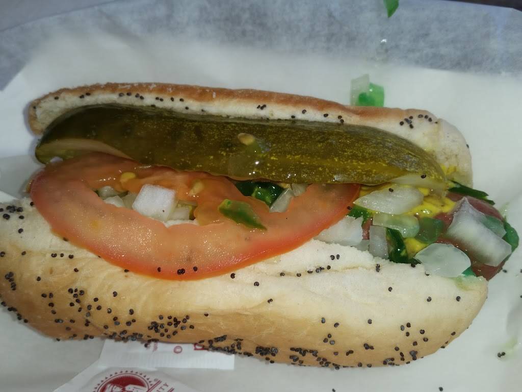 Jakes Pup In the Ruf | meal takeaway | 4401 N Sheridan Rd, Chicago, IL 60640, USA | 7737281188 OR +1 773-728-1188