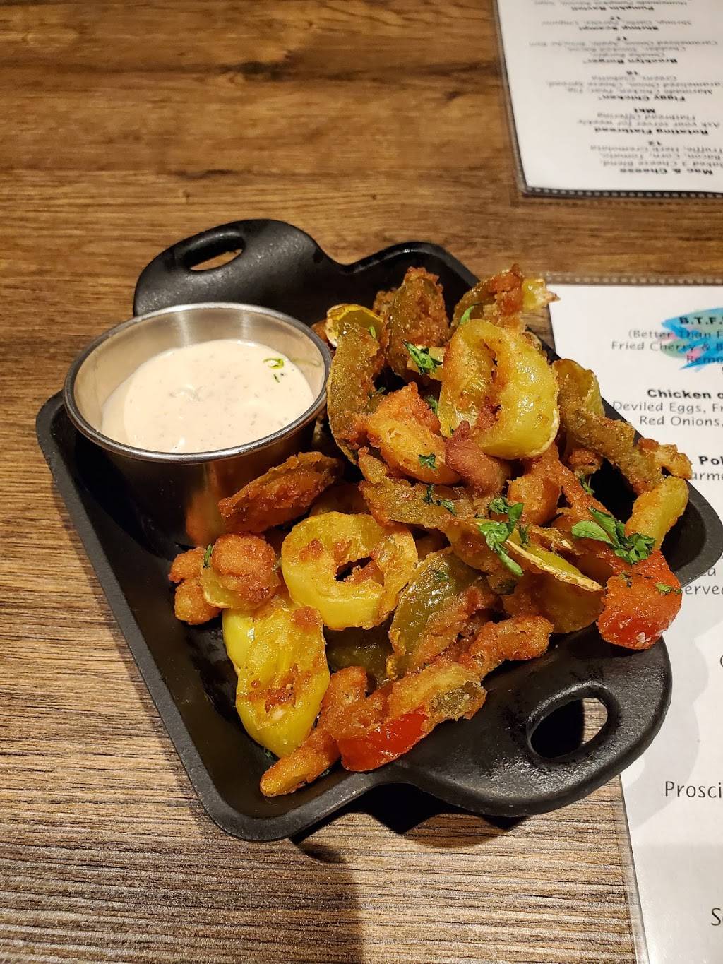 4th & Cherry | restaurant | 59 Washington St, Weymouth, MA 02188, USA | 7816604222 OR +1 781-660-4222