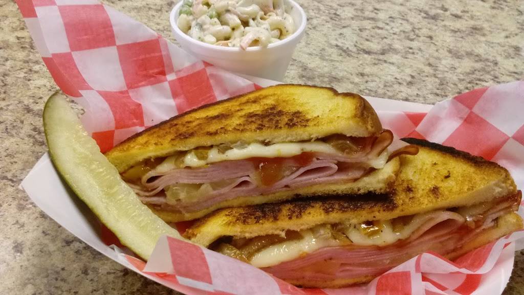 Red Men Club | restaurant | 211 E Main St, New Albany, IN 47150, USA | 8129445263 OR +1 812-944-5263