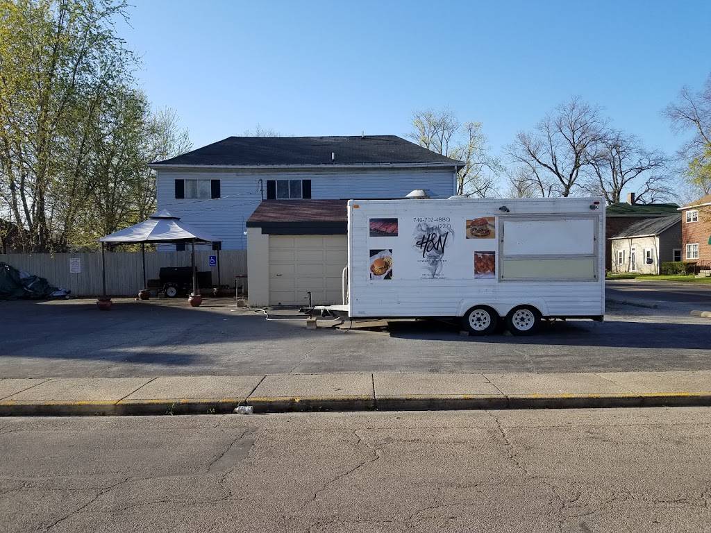 H & N | restaurant | 336 N High St, Chillicothe, OH 45601, USA | 7407038285 OR +1 740-703-8285
