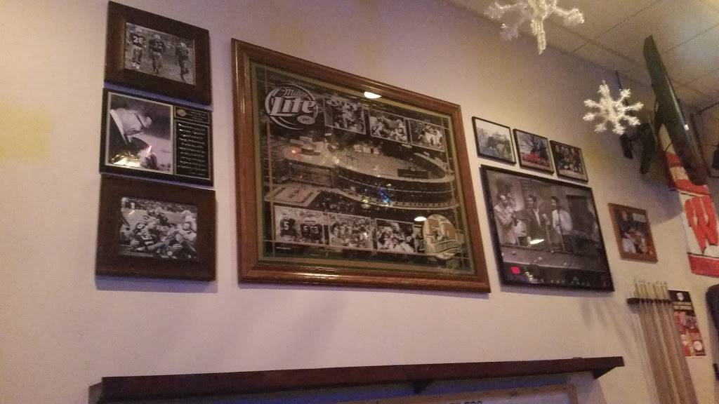 North Chase Bar & Grill | restaurant | 7786 County Road S, Sobieski, WI 54171, USA | 9208228606 OR +1 920-822-8606