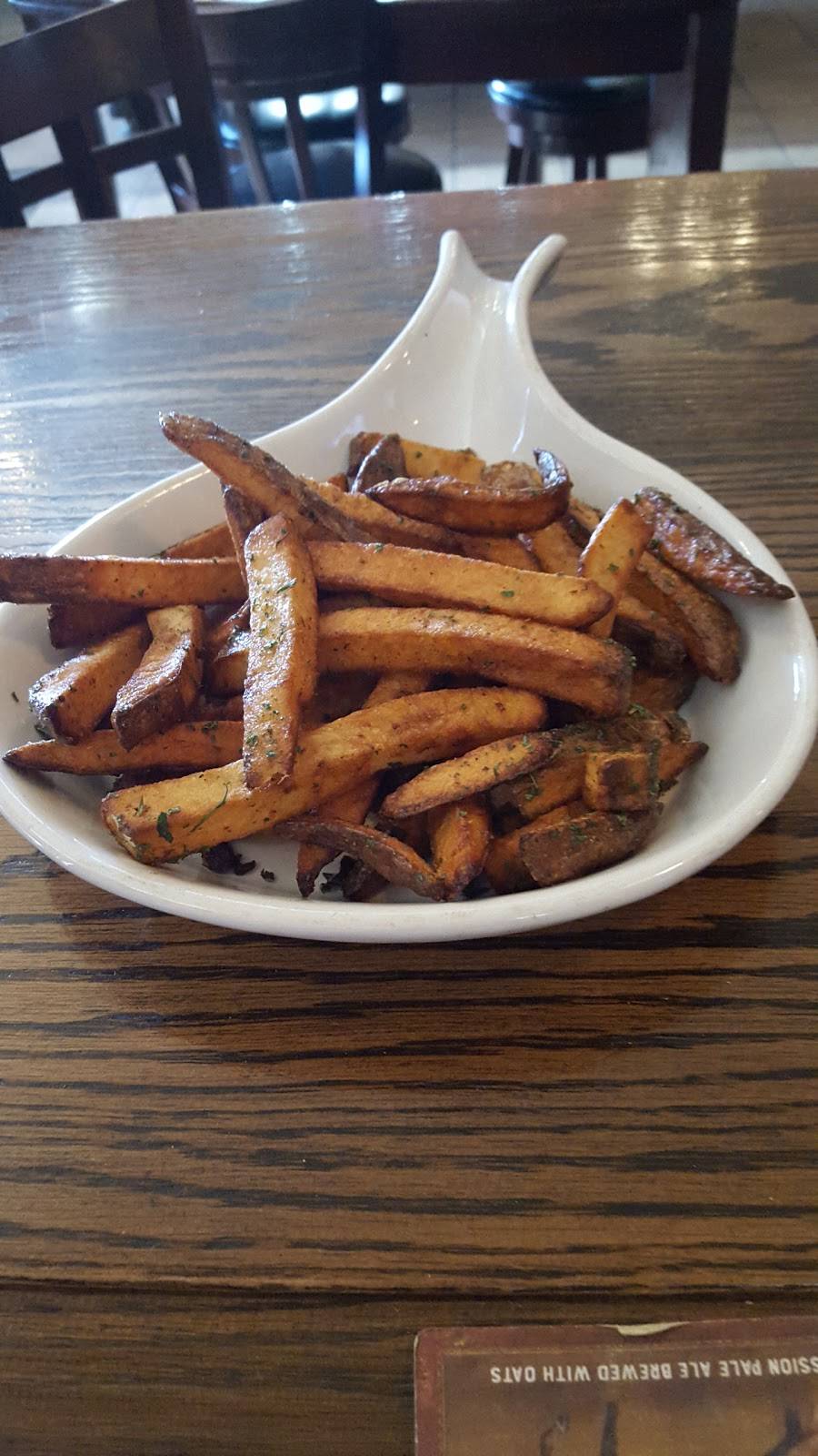 Irish Pub | restaurant | 706 E Talmer Ave, North Judson, IN 46366, USA | 5748963488 OR +1 574-896-3488