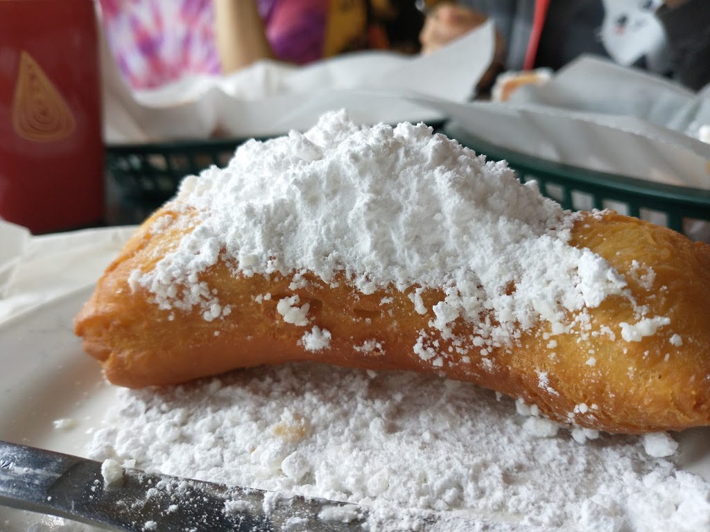 CJS Kitchen & Grille | restaurant | 2100 W Garden St, Pensacola, FL 32502, USA | 8504359543 OR +1 850-435-9543