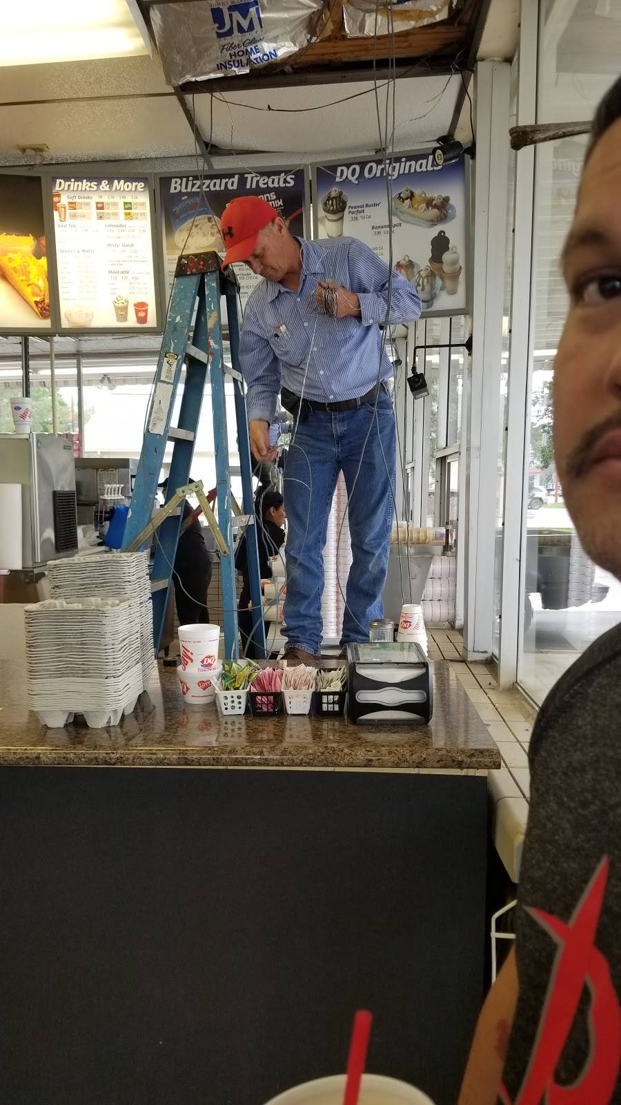 Dairy Queen Store | restaurant | 719 N Mechanic St, El Campo, TX 77437, USA | 9795436803 OR +1 979-543-6803