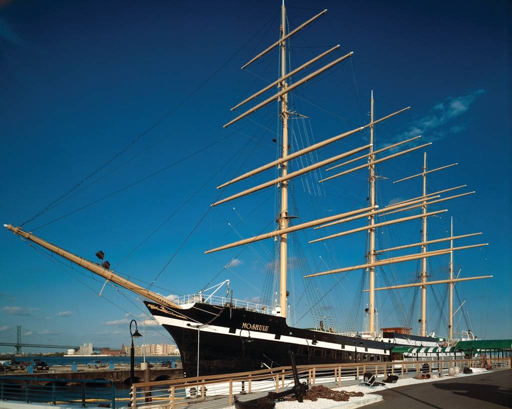 Moshulu | restaurant | 401 S Christopher Columbus Blvd, Philadelphia, PA 19106, USA | 2159232500 OR +1 215-923-2500