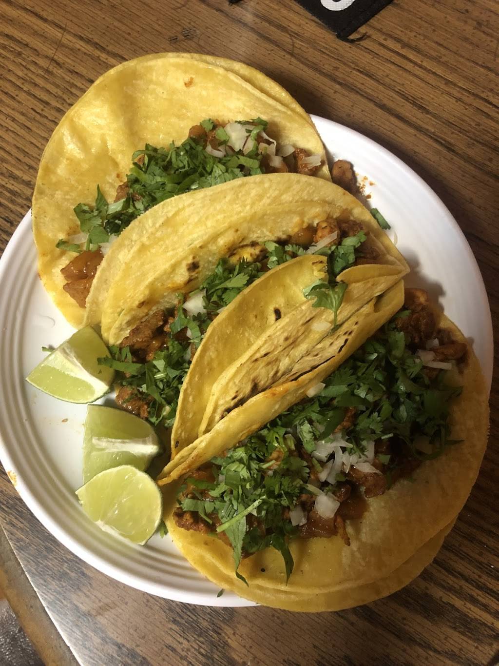 Lola’s Mexican food & deli | restaurant | 8311 Grand Ave, Queens, NY 11373, USA | 7184267160 OR +1 718-426-7160