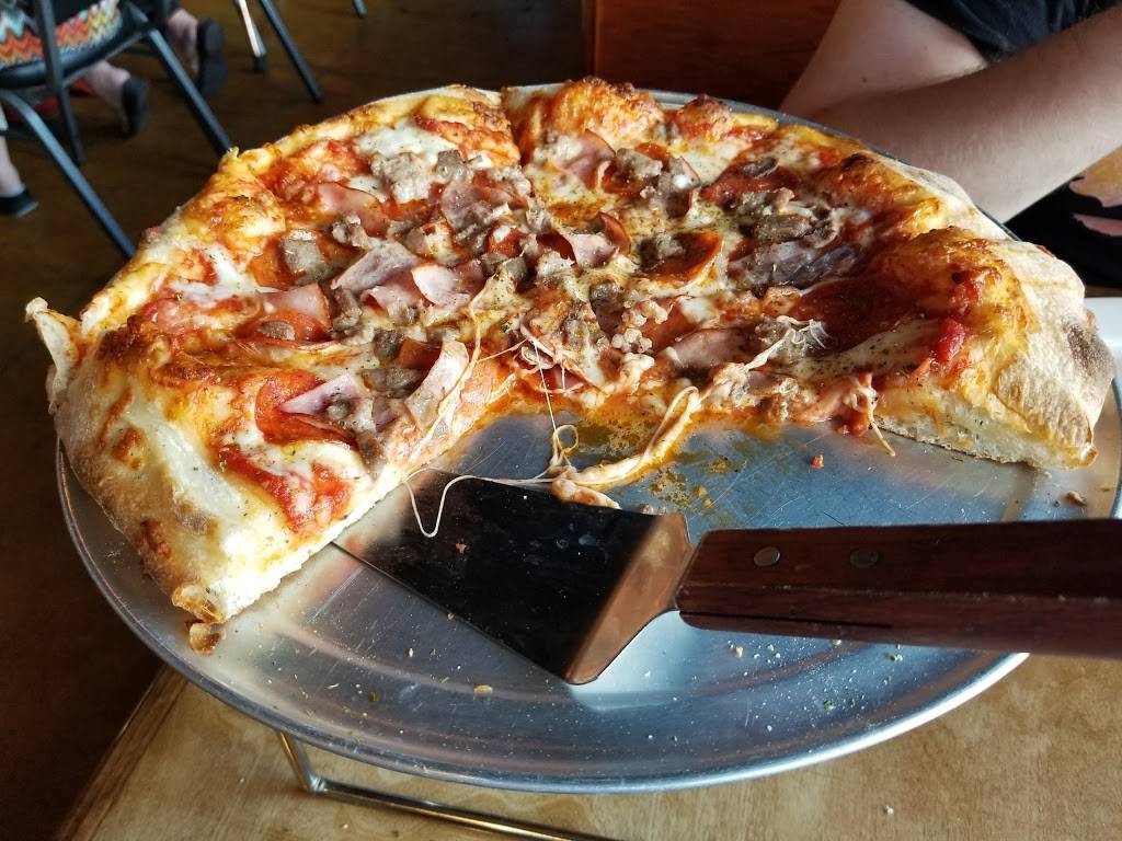 Halftime Pizza | restaurant | 7531 Bandera Rd #104, San Antonio, TX 78238, USA | 2106268000 OR +1 210-626-8000