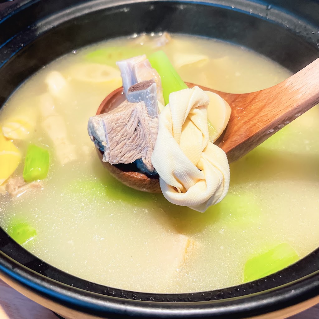 Embrace Luck 锦鲤缘 | restaurant | 286 W El Camino Real, Mountain View, CA 94040, USA | 6503865338 OR +1 650-386-5338