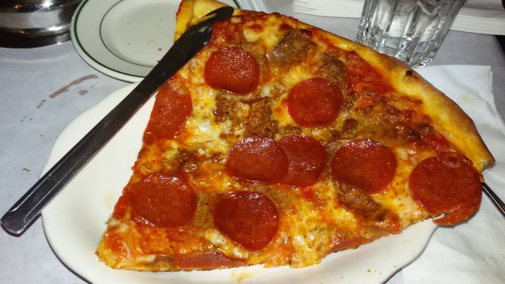 Pizza King | restaurant | 34 Gramatan Ave, Mt Vernon, NY 10550, USA | 9146680548 OR +1 914-668-0548