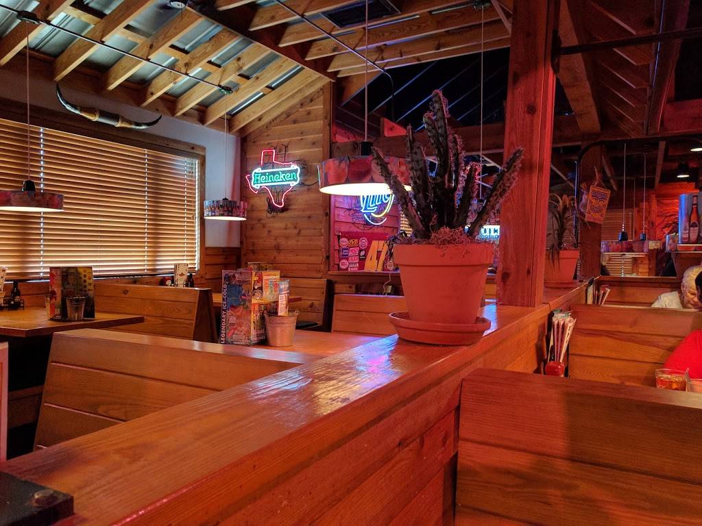 Texas Roadhouse | restaurant | 1221 E Stone Dr, Kingsport, TN 37660, USA | 4233784104 OR +1 423-378-4104