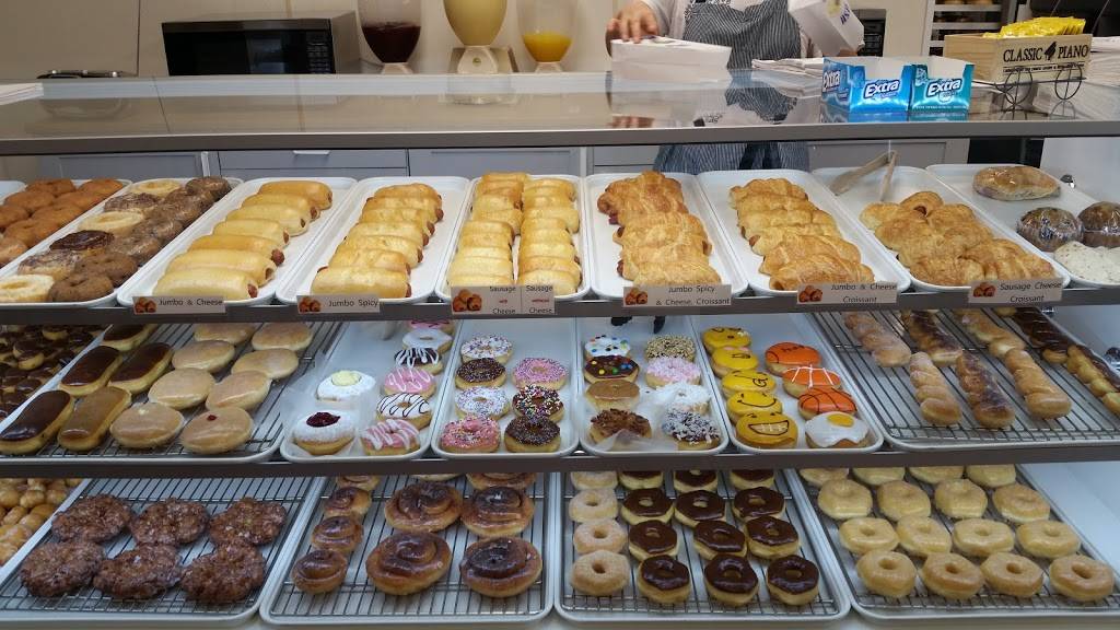 Mesquite Donuts | bakery | 1336 N Galloway Ave # 132, Mesquite, TX 75149, USA | 9722851996 OR +1 972-285-1996