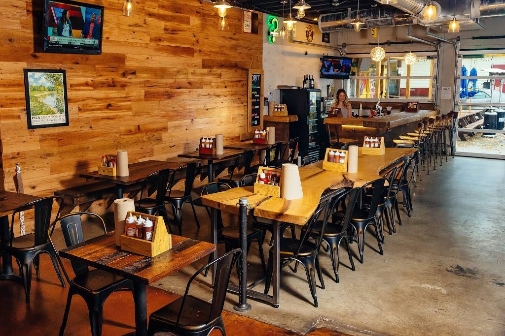 Saucemans | restaurant | 215 Southside Dr, Charlotte, NC 28217, USA | 7043337070 OR +1 704-333-7070