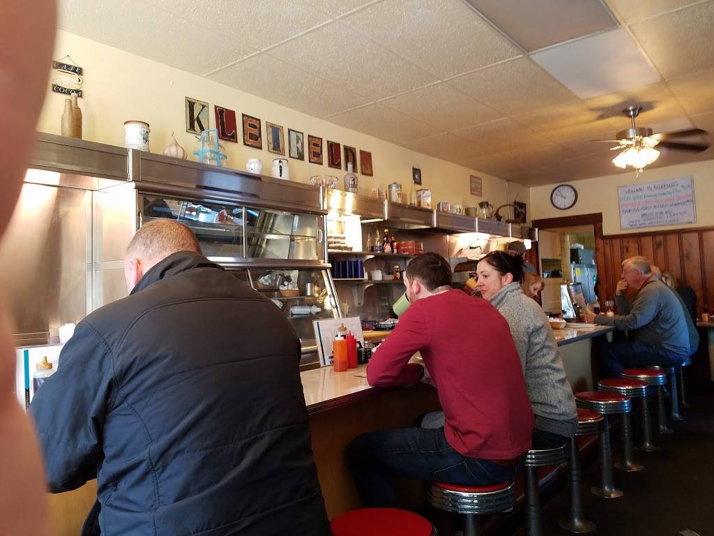 Kleifelds Restaurant | restaurant | 4048 Erie St, Willoughby, OH 44094, USA | 4409427646 OR +1 440-942-7646