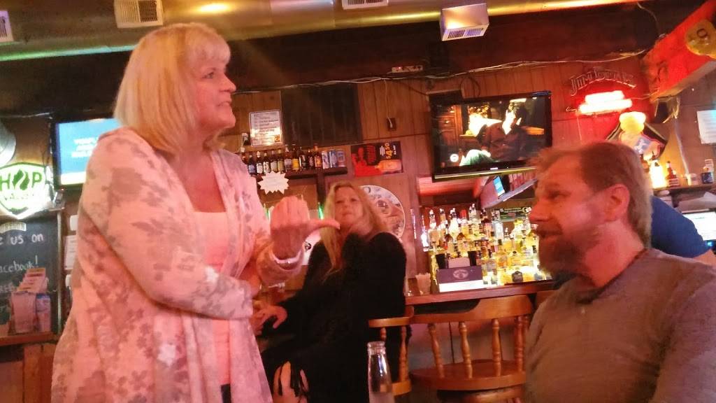 The White Horse Saloon | restaurant | 4360 Main St #5972, Springfield, OR 97478, USA | 5417441146 OR +1 541-744-1146