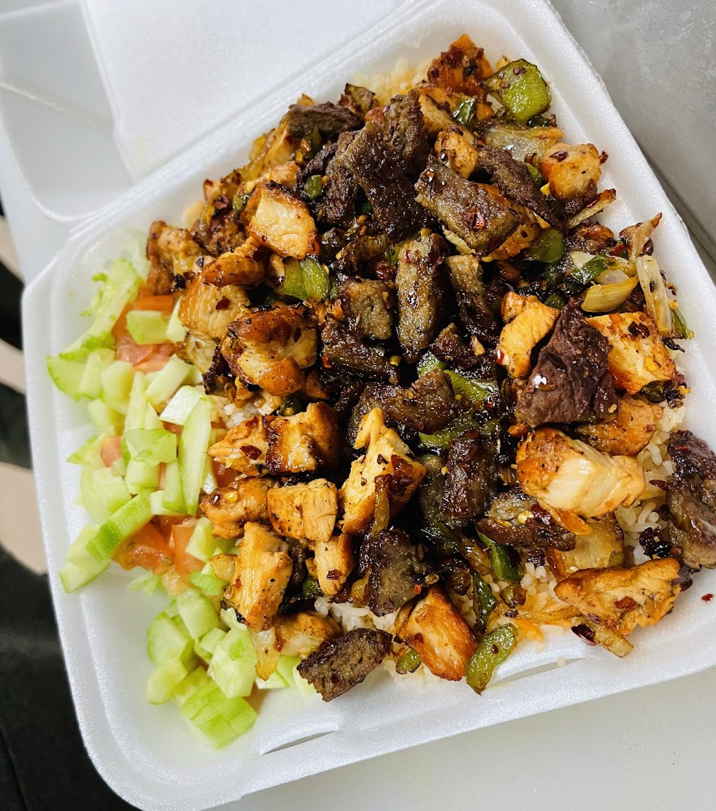 Halal Crave | restaurant | 18830 E 9 Mile Rd, Eastpointe, MI 48021, USA | 5865525045 OR +1 586-552-5045