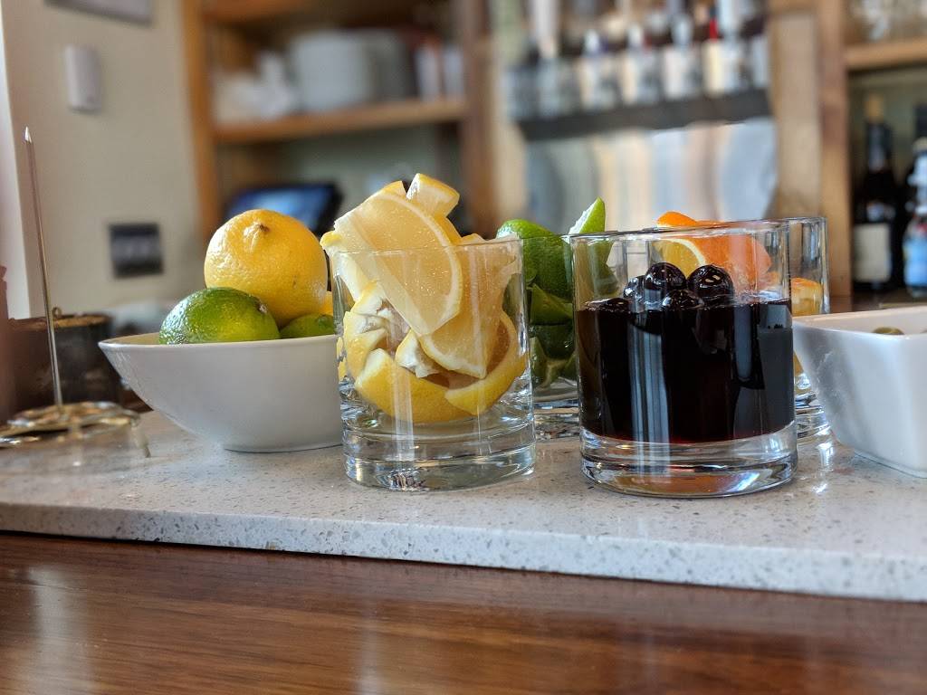 Semolina Kitchen + Bar | restaurant | 572 Boston Ave, Medford, MA 02155, USA | 7812193871 OR +1 781-219-3871