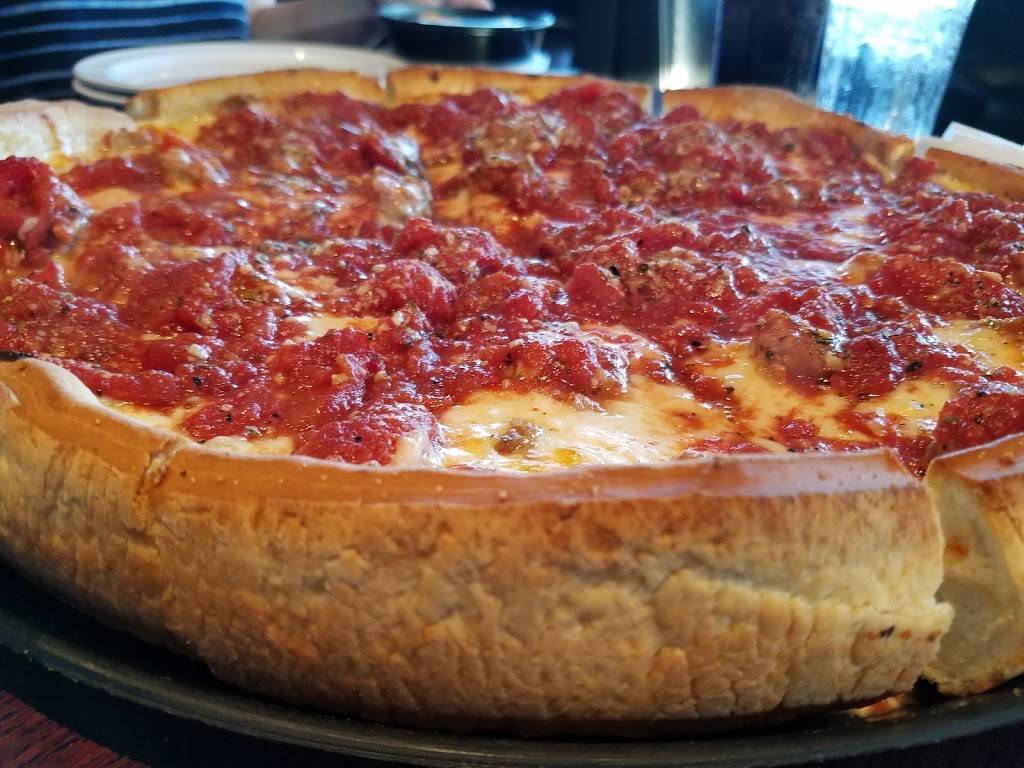Rosatis Pizza | restaurant | 10004 N Main St, Richmond, IL 60071, USA | 8158621191 OR +1 815-862-1191