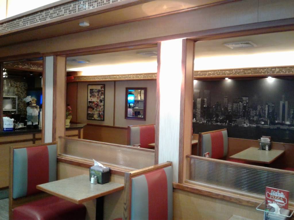 Mikes Pizza | restaurant | 1560 Post Rd, Fairfield, CT 06824, USA | 2032552292 OR +1 203-255-2292