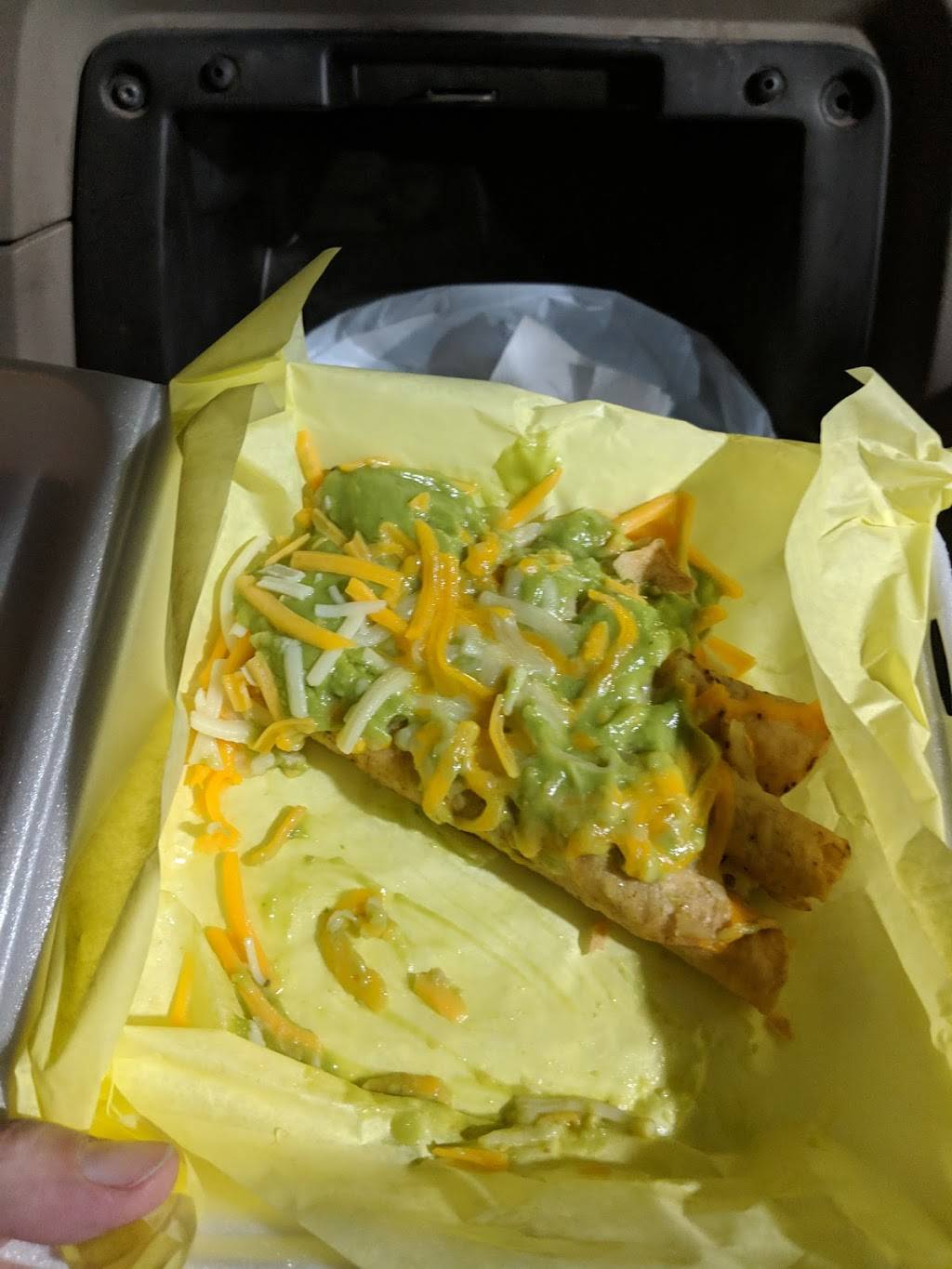 Albertos Mexican Food | restaurant | 3873 Pyrite St suit A, Riverside, CA 92509, USA | 9513600087 OR +1 951-360-0087