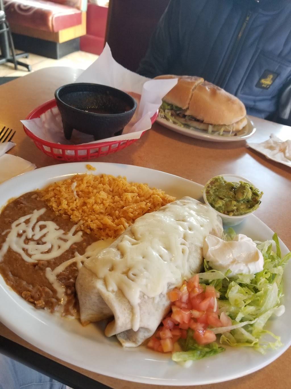 Taqueria San Francisco | restaurant | 691 Capital Ave SW, Battle Creek, MI 49015, USA | 2696600616 OR +1 269-660-0616