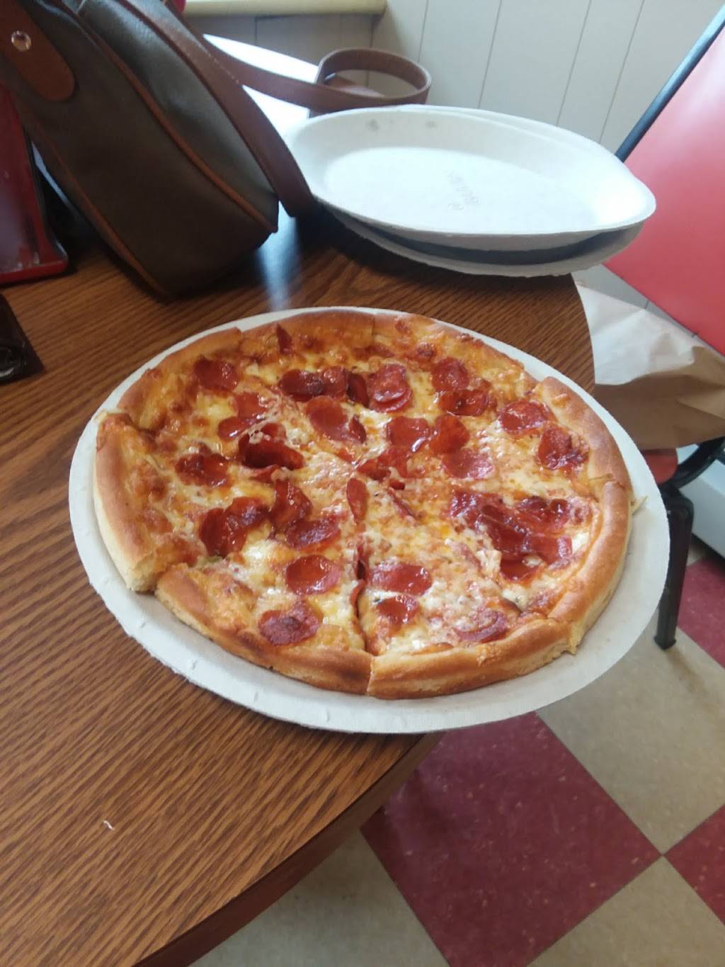 Paras Pizza | restaurant | 45 High St, Sanford, ME 04073, USA | 2073244466 OR +1 207-324-4466