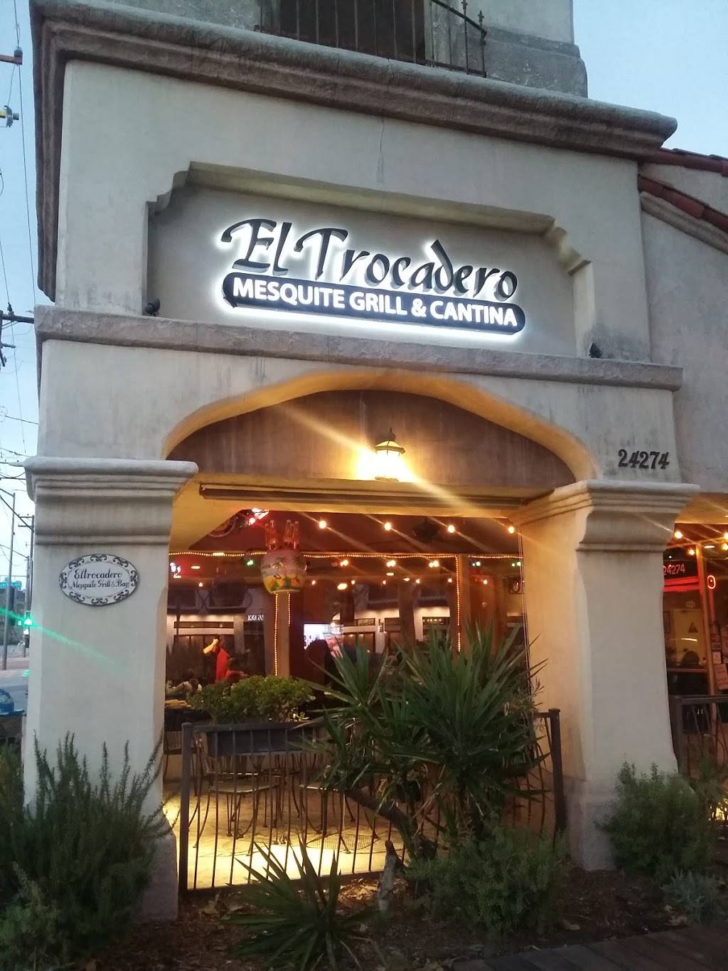 El Trocadero Steak House | restaurant | 24274 Main St, Newhall, CA 91321, USA | 6612846615 OR +1 661-284-6615