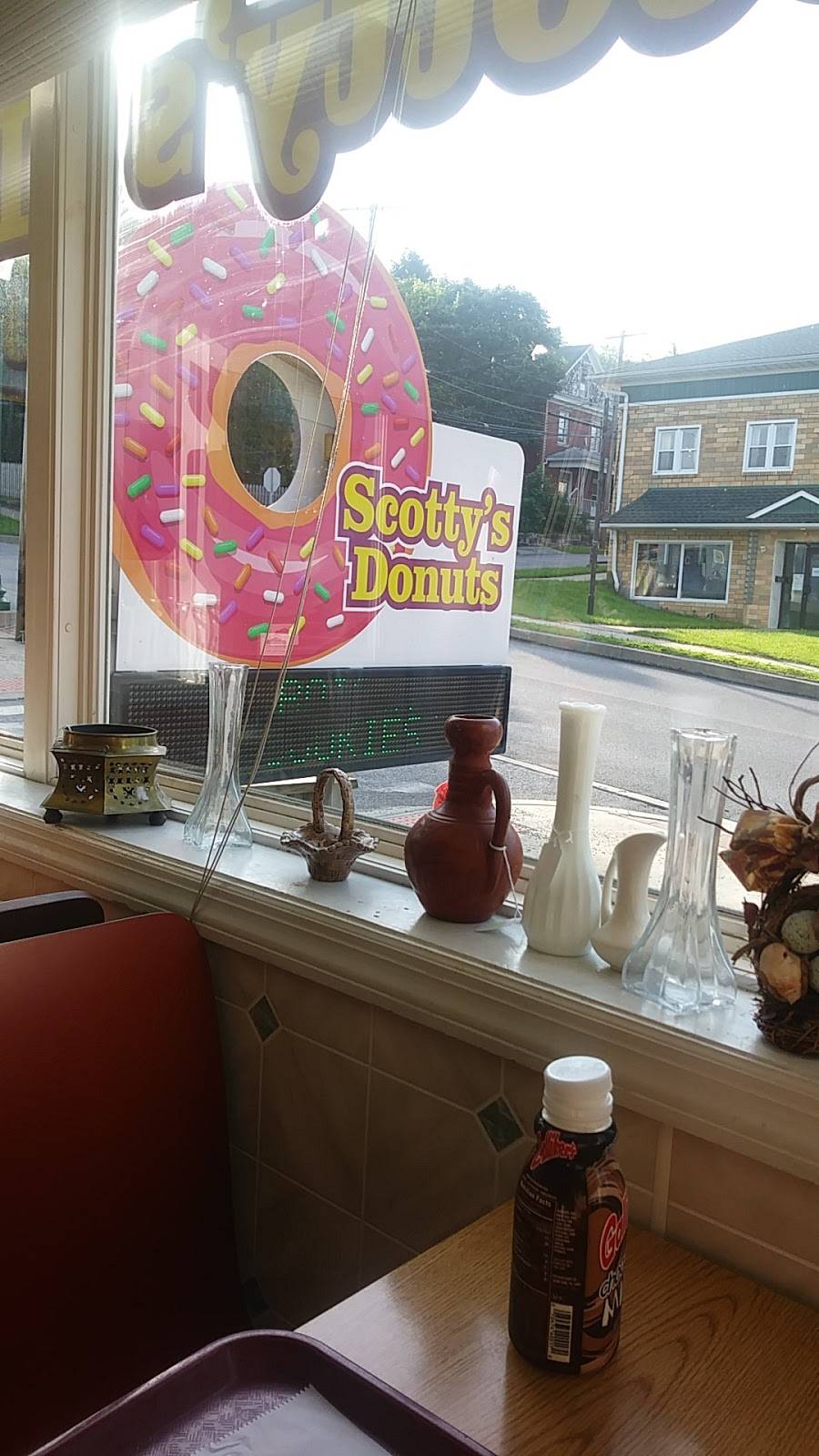 Scottys Donuts | bakery | 304 S Brady St, DuBois, PA 15801, USA | 8143718090 OR +1 814-371-8090