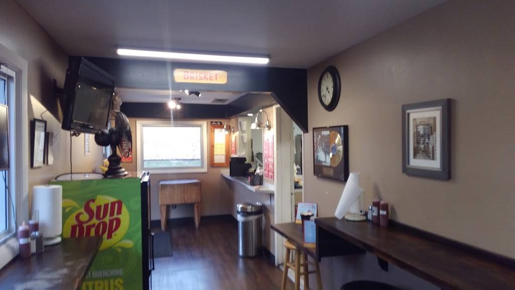 Uncle Sonnys Bar B Que | restaurant | 1505 N Main St, Shelbyville, TN 37160, USA | 9316849010 OR +1 931-684-9010