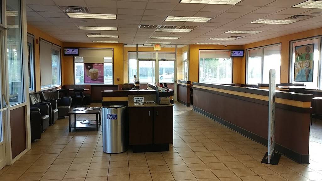 Dunkin | bakery | 139 Granite St, Westerly, RI 02891, USA | 4013482932 OR +1 401-348-2932