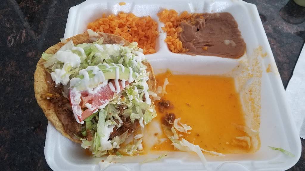 Tomatillo Taco Ville | restaurant | 2943 W Irving Park Rd, Chicago, IL 60618, USA | 7736541350 OR +1 773-654-1350