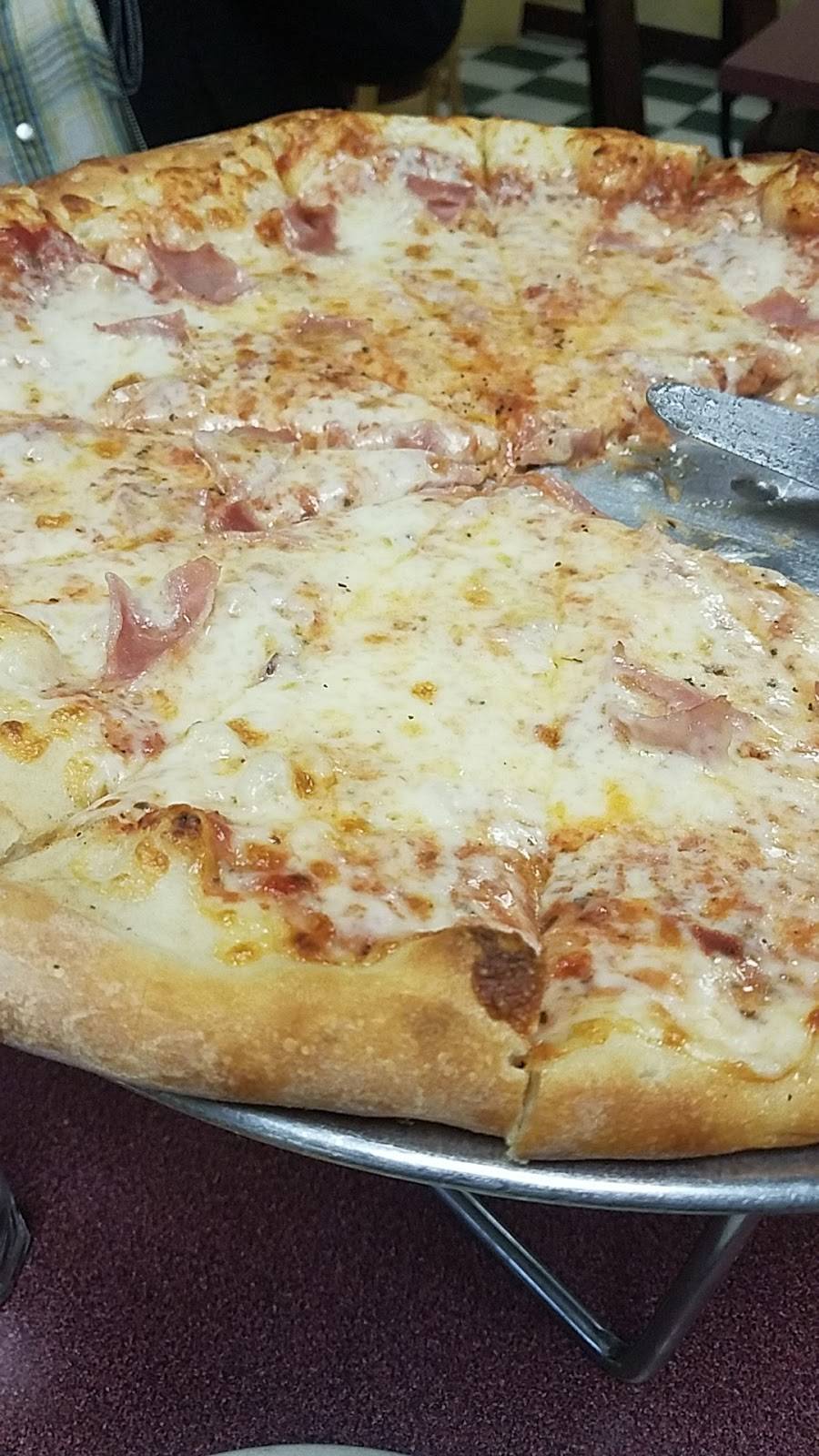 Don Carmelo’s Pizzeria | restaurant | 1024 N 204th Ave, Elkhorn, NE 68022, USA | 4022899800 OR +1 402-289-9800