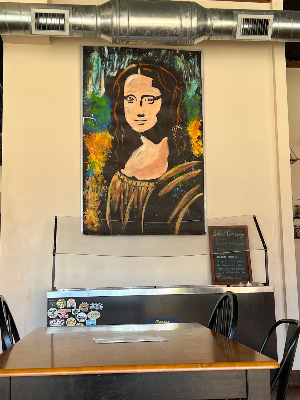 Happy Hippie Studios | restaurant | 811 5th St, Clay Center, KS 67432, USA | 7857772636 OR +1 785-777-2636