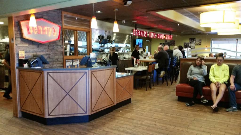 Dennys | restaurant | 1346 Old Freedom Rd, Cranberry Twp, PA 16066, USA | 7247764555 OR +1 724-776-4555