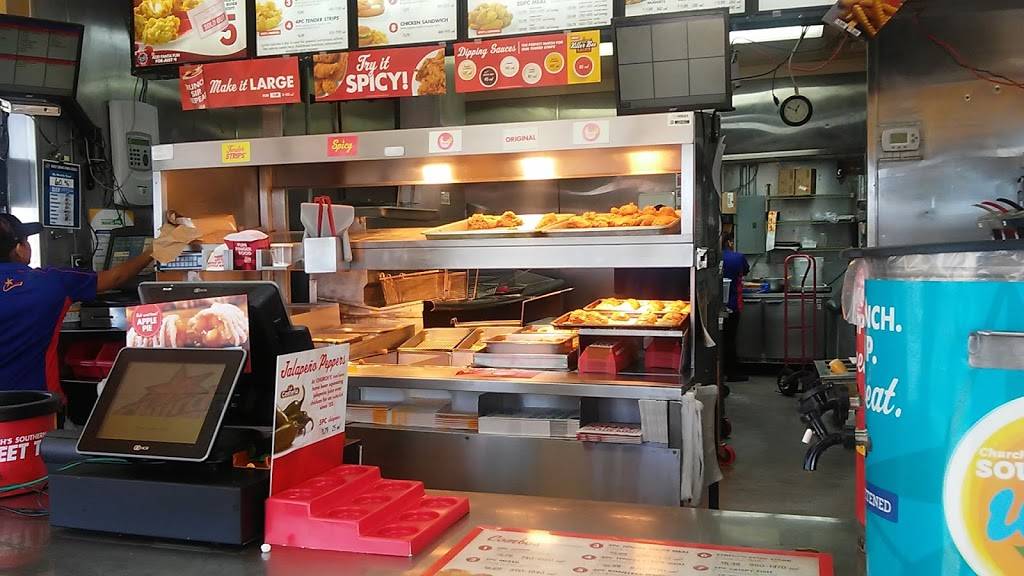 Churchs Chicken | restaurant | 1317 10th St, Floresville, TX 78114, USA | 8302167502 OR +1 830-216-7502