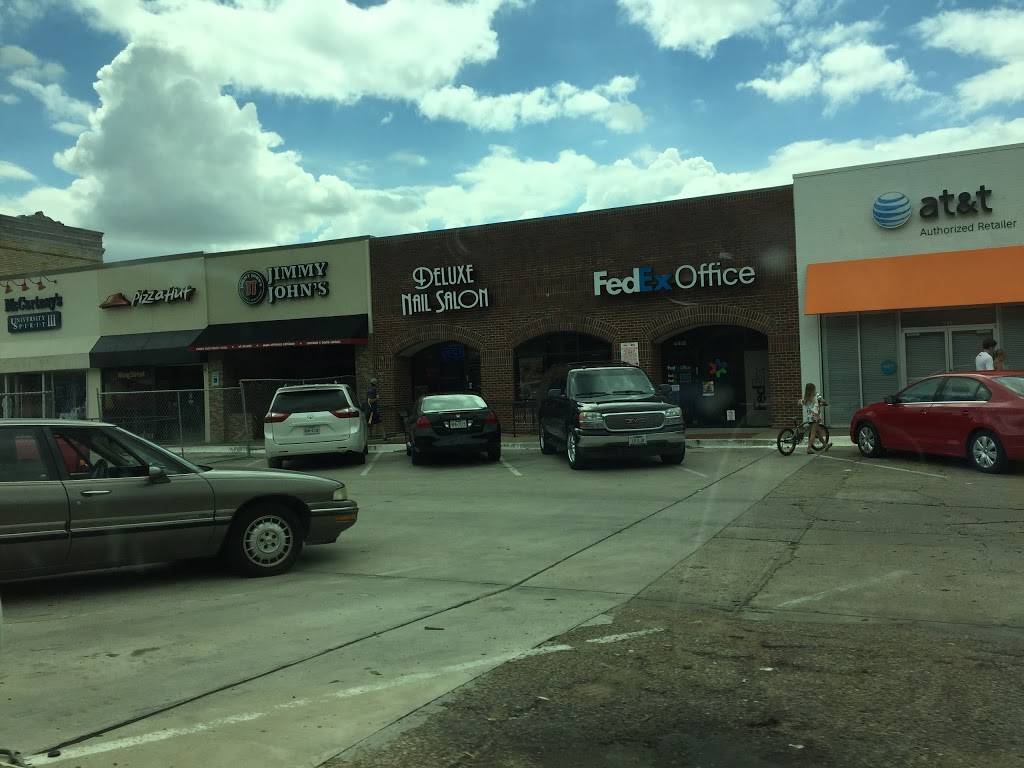 Hillcrest Village | shopping mall | 6423-6437 Hillcrest Ave, Dallas, TX 75205, USA | 2147062500 OR +1 214-706-2500