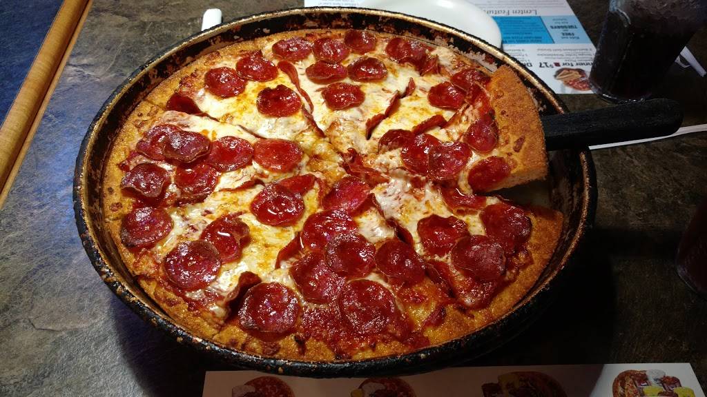Pizza Hut | restaurant | 4525 Kent Rd, Stow, OH 44224, USA | 3306731692 OR +1 330-673-1692