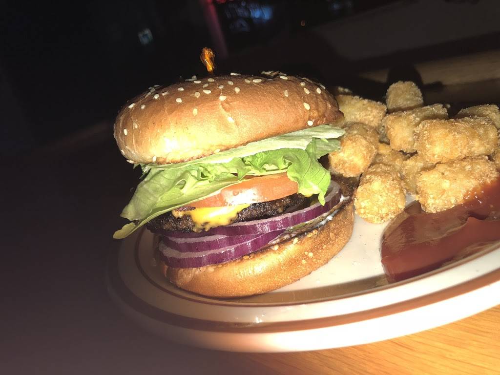 Roosters Landing Fishing Resort | restaurant | 23166 Ash Creek Rd, Anderson, CA 96007, USA | 5303658418 OR +1 530-365-8418