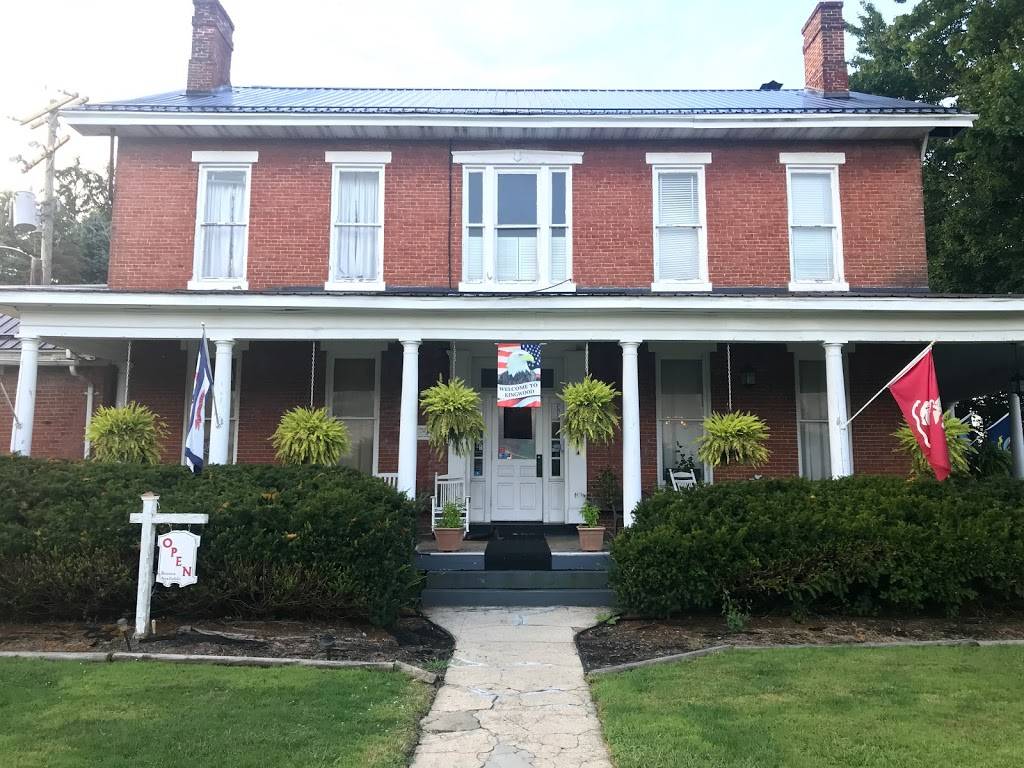 Maximes At The Inn | restaurant | 112 W Main St, Kingwood, WV 26537, USA | 3043292251 OR +1 304-329-2251