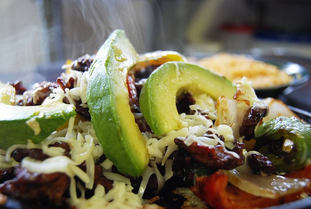 Mi Tierra Mexican Restaurant | restaurant | 5201N Washington Ave, Racine, WI 53406, USA | 2626812112 OR +1 262-681-2112