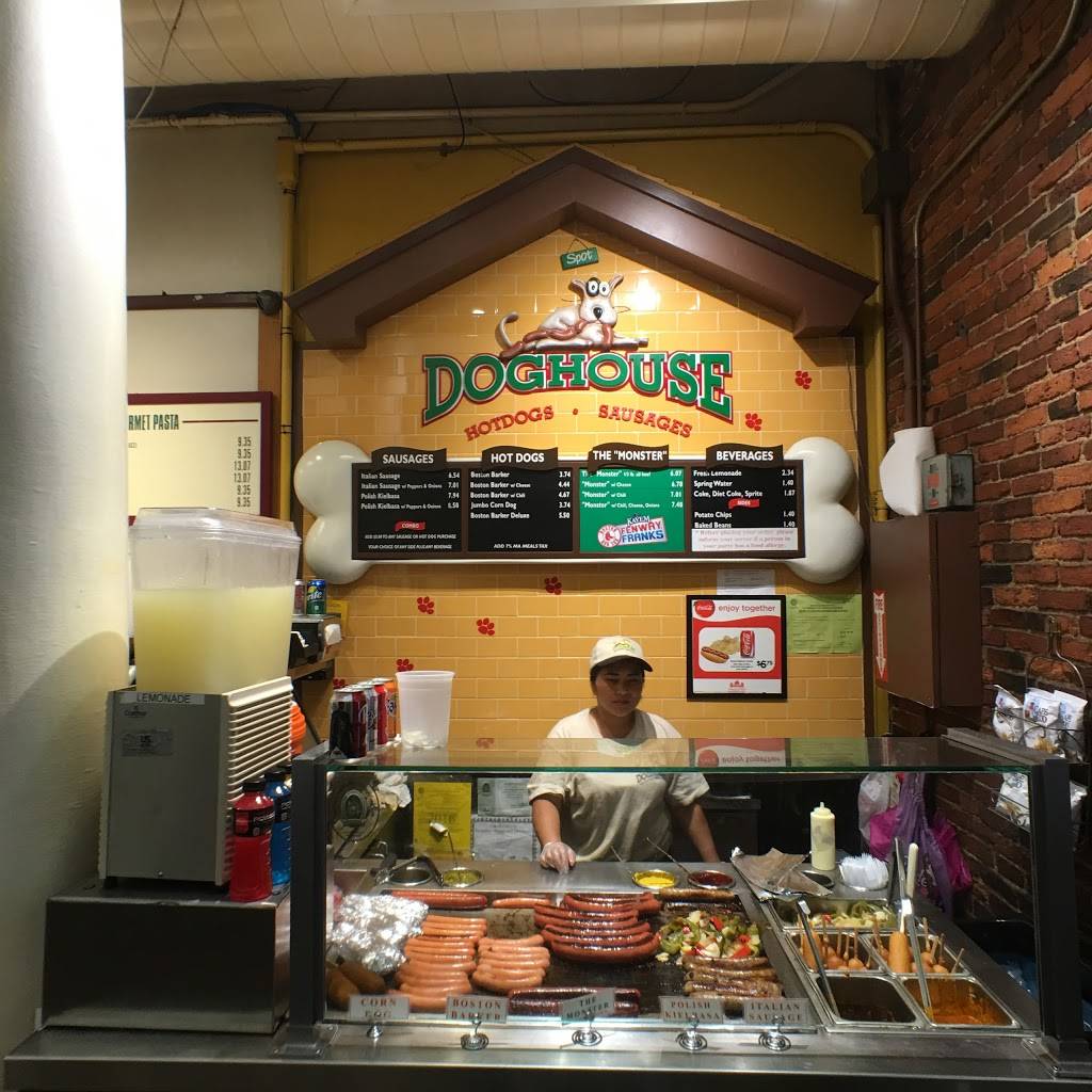 Dog House | restaurant | 1 Faneuil Hall Sq, Boston, MA 02109, USA | 6177424441 OR +1 617-742-4441