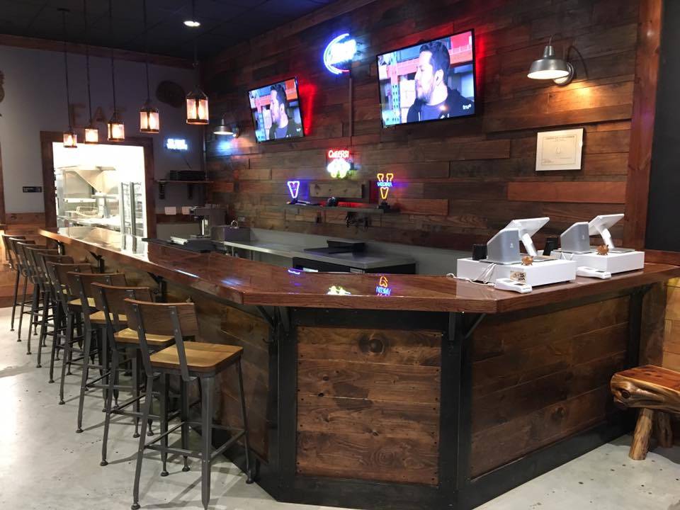 The Wolfs Fixins Barbecue | restaurant | 344 Stoneridge Dr N, Ruckersville, VA 22968, USA | 4349909988 OR +1 434-990-9988