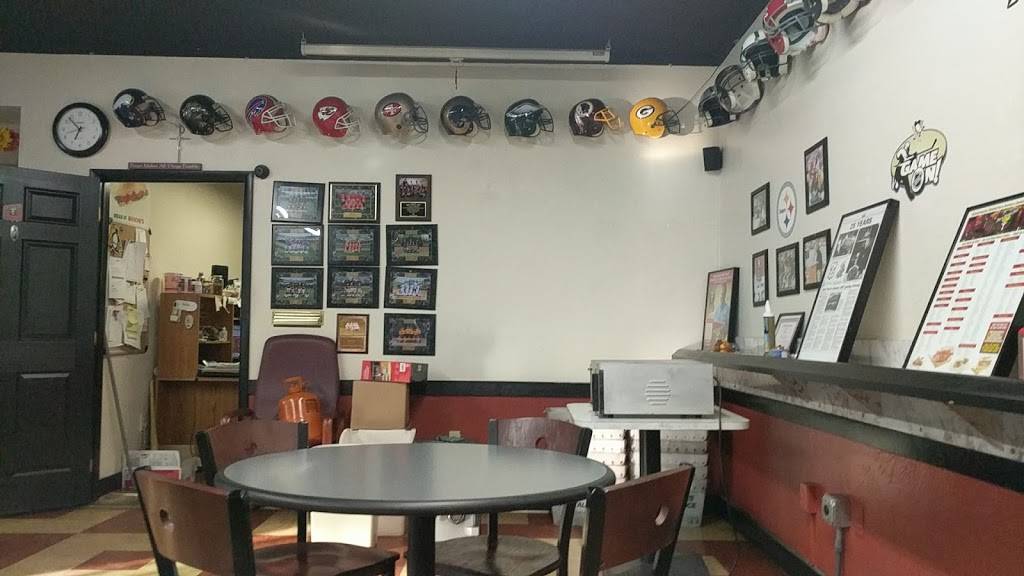 Foxs Pizza Den of Stowe Twp. | restaurant | 659 Woodward Ave, McKees Rocks, PA 15136, USA | 4123313131 OR +1 412-331-3131