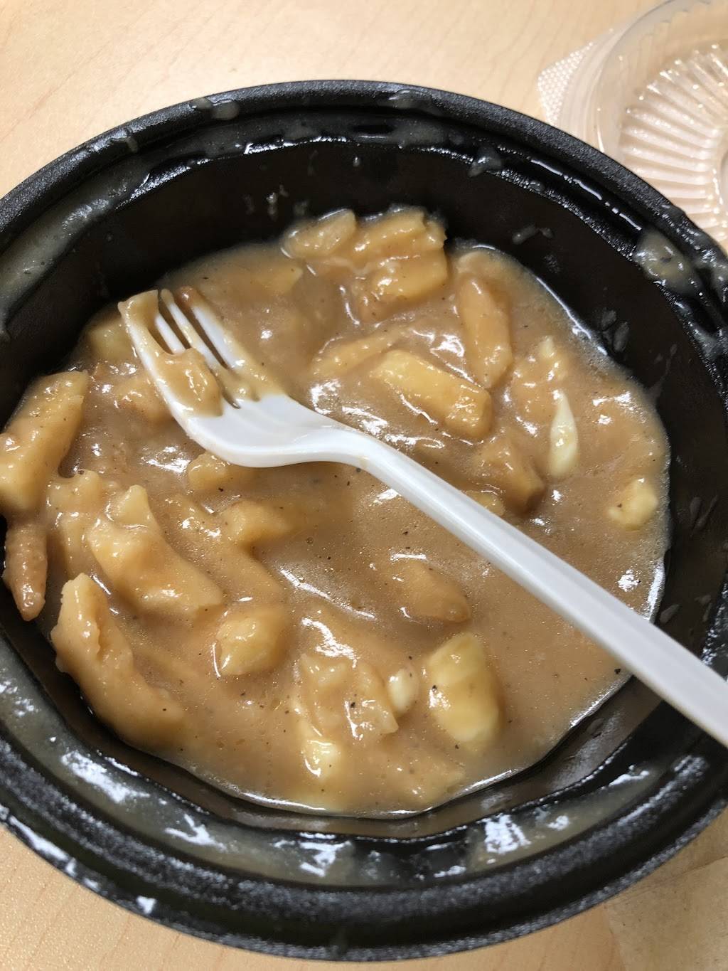 KFC | meal delivery | 1 Steeles Ave E, Brampton, ON L6W 4J4, Canada | 9054529851 OR +1 905-452-9851