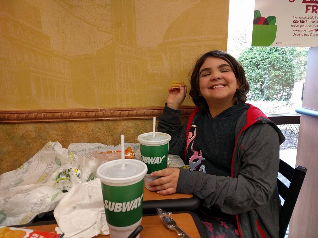 Subway | restaurant | 10731 KY-44 E, Mt Washington, KY 40047, USA | 5025388808 OR +1 502-538-8808