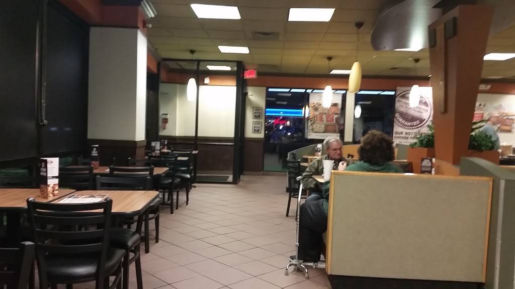 Boston Market | restaurant | 163 E Montauk Hwy, Lindenhurst, NY 11757, USA | 6319577046 OR +1 631-957-7046