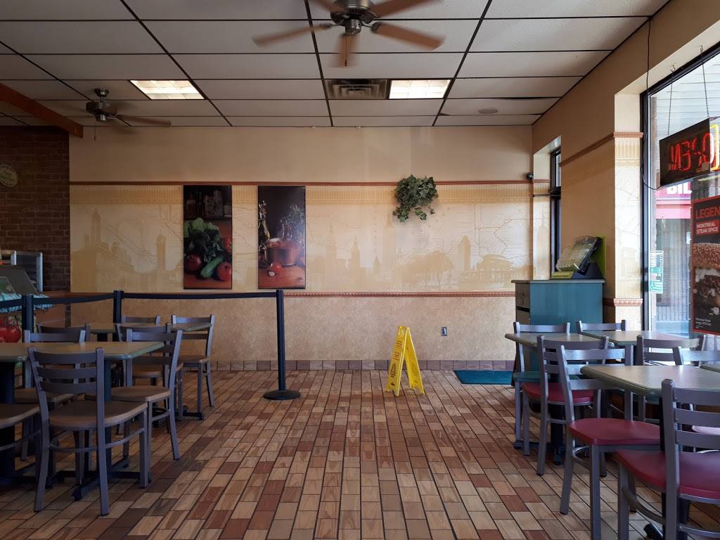 Subway | meal takeaway | 448 Welland Ave, St. Catharines, ON L2M 5V3, Canada | 9052288857 OR +1 905-228-8857